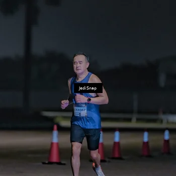 Runner Photo 7449050