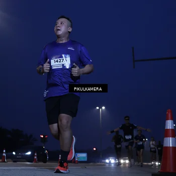 Runner Photo 7449069