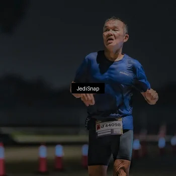 Runner Photo 7449077