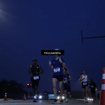 Runner Photo 7449086