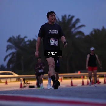 Runner Photo 7449109