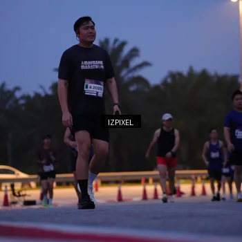 Runner Photo 7449118