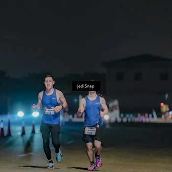 Runner Photo 7449135