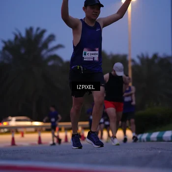 Runner Photo 7449142