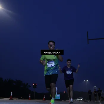 Runner Photo 7449165