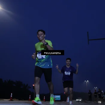 Runner Photo 7449177
