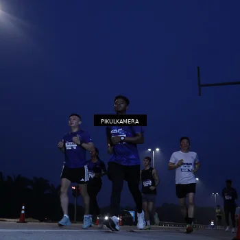Runner Photo 7449190