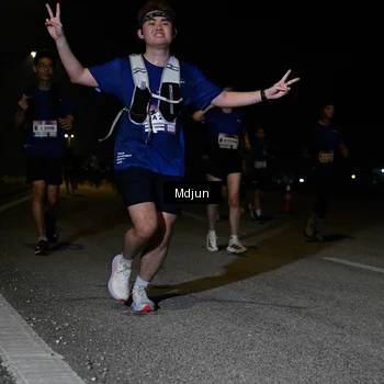 Runner Photo 7449237