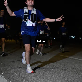 Runner Photo 7449255