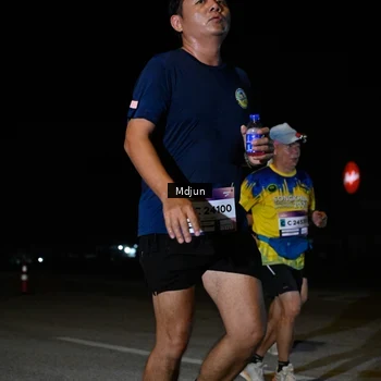 Runner Photo 7449273