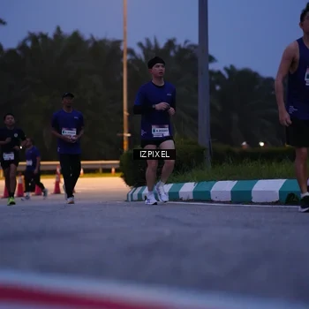 Runner Photo 7449279