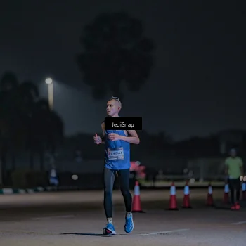Runner Photo 7449337