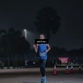 Runner Photo 7449342
