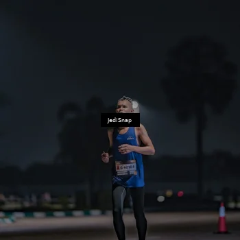 Runner Photo 7449348