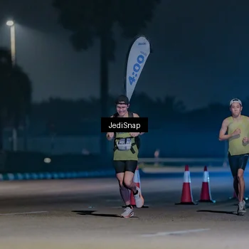 Runner Photo 7449369