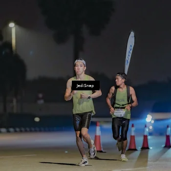 Runner Photo 7449384