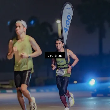Runner Photo 7449400