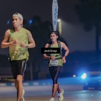 Runner Photo 7449402