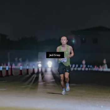 Runner Photo 7449416
