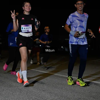 Runner Photo 7449437