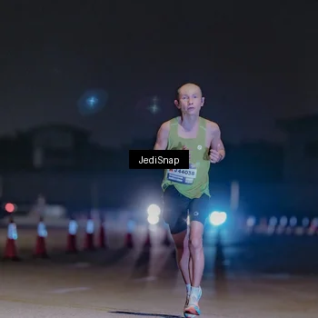 Runner Photo 7449447