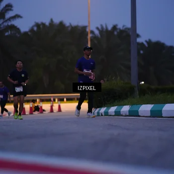 Runner Photo 7449474