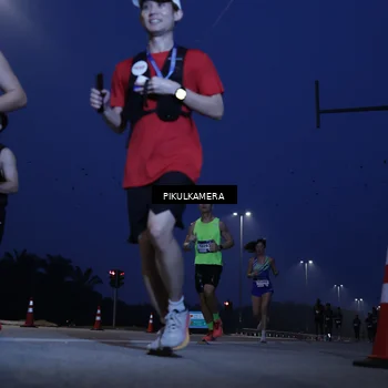 Runner Photo 7449542
