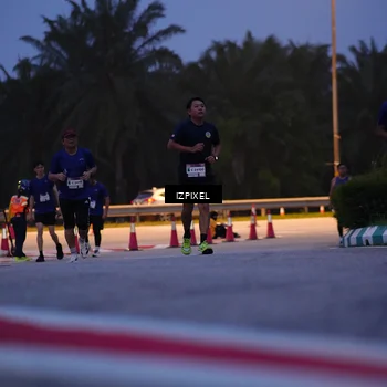 Runner Photo 7449576