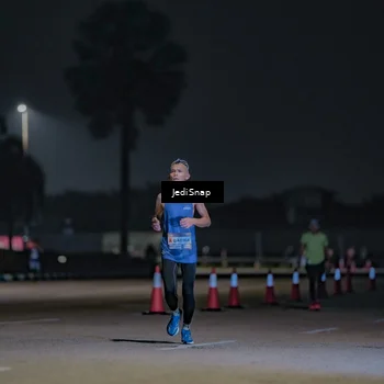 Runner Photo 7449619