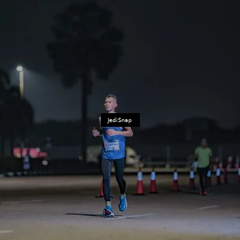 Runner Photo 7449621