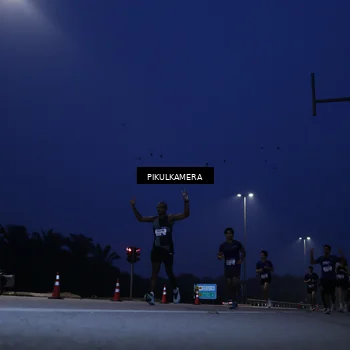 Runner Photo 7449651