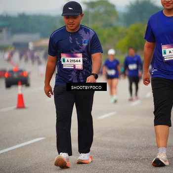Runner Photo 7449692