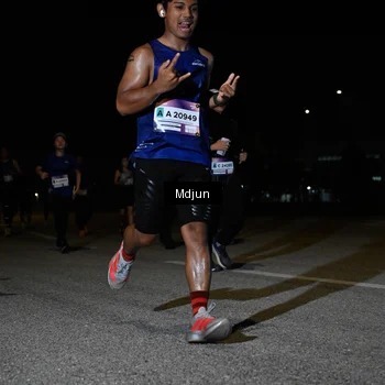 Runner Photo 7449704