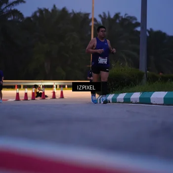Runner Photo 7449711