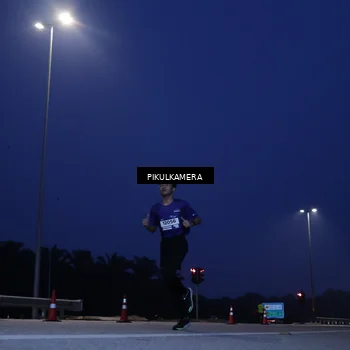 Runner Photo 7449730