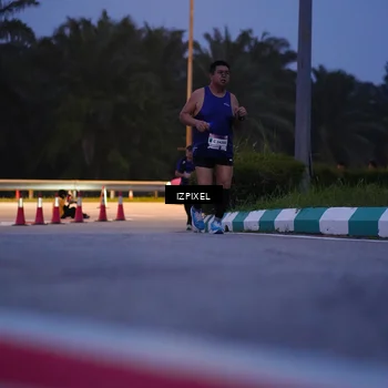 Runner Photo 7449754
