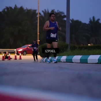 Runner Photo 7449769