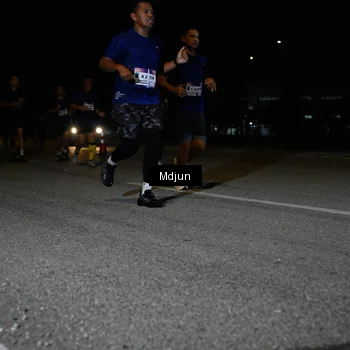 Runner Photo 7449773