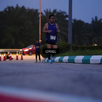 Runner Photo 7449774