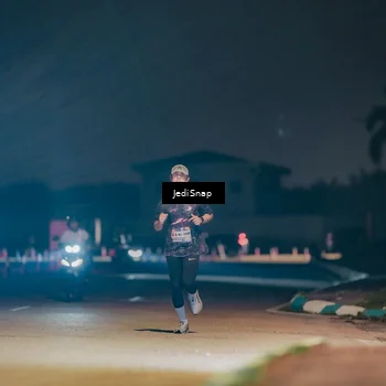 Runner Photo 7449800