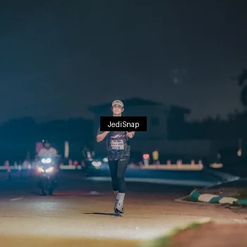 Runner Photo 7449811