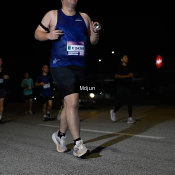 Runner Photo 7449818