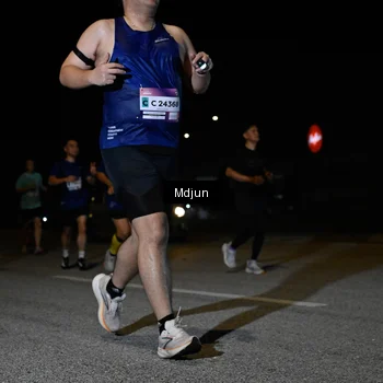 Runner Photo 7449819