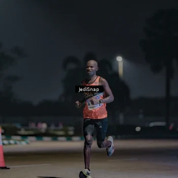Runner Photo 7449842