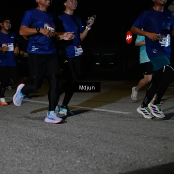 Runner Photo 7449874