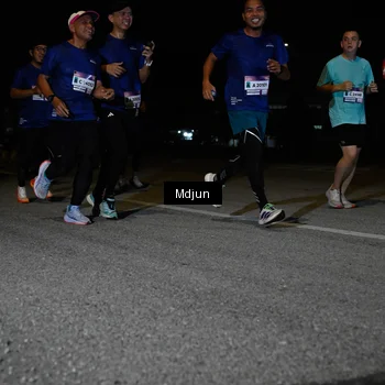 Runner Photo 7449884