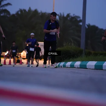 Runner Photo 7449909