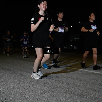 Runner Photo 7449935