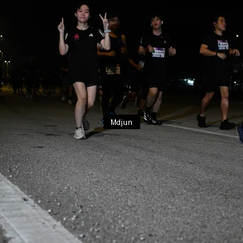 Runner Photo 7449936