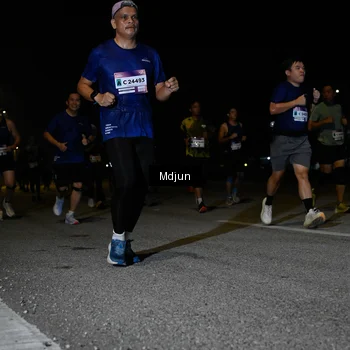 Runner Photo 7449949